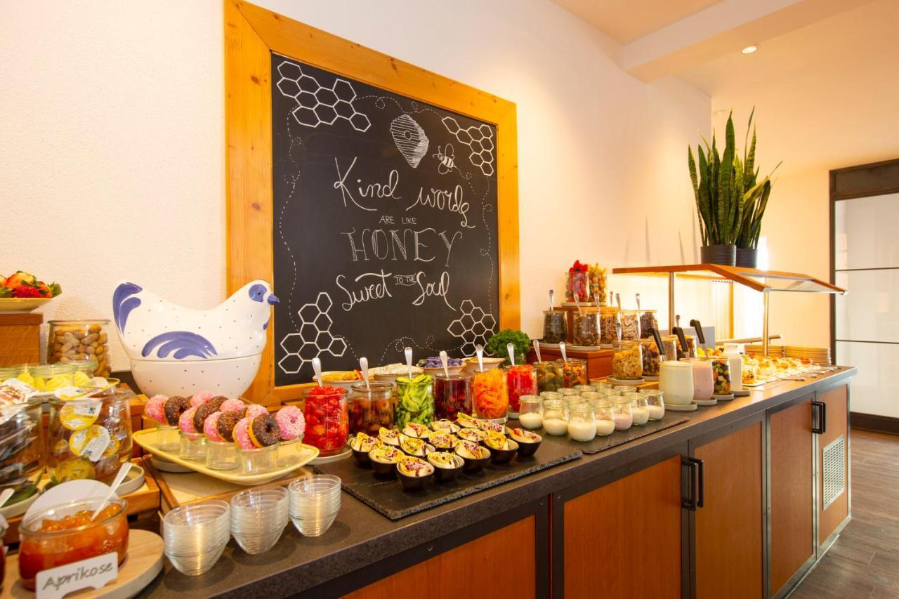 & Boarding House Schlosserwirt Hotel 3*